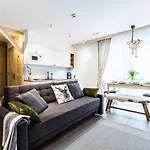 Royal Apartment *